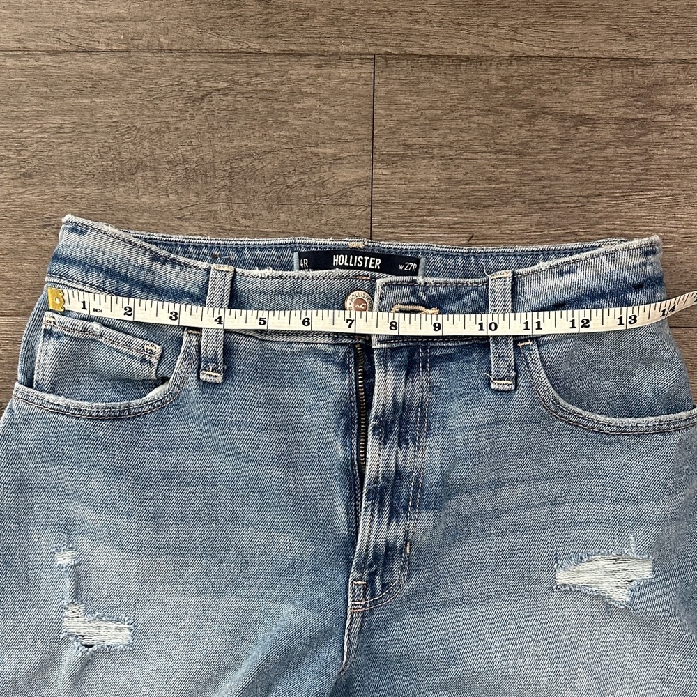 Hollister Light Blue Straight Leg Jeans - Picture 4 of 5
